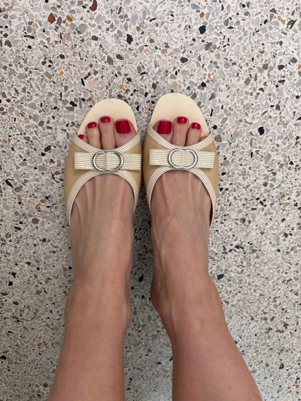 Cole Haan ivory cream tan kitten heel slide Y2K 11 AA